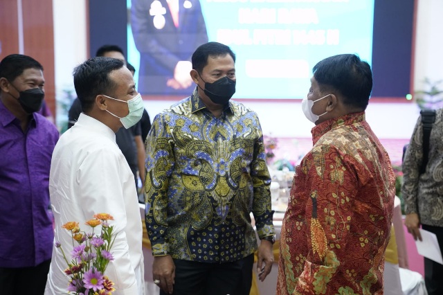 Gubernur Sulsel Gelar Rakor Jelang Puncak Arus Mudik