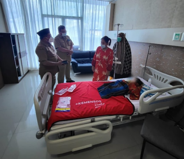 Gubernur Sulsel Fasilitasi Perawatan Bayi Penderita Hidrosefalus asal Wajo