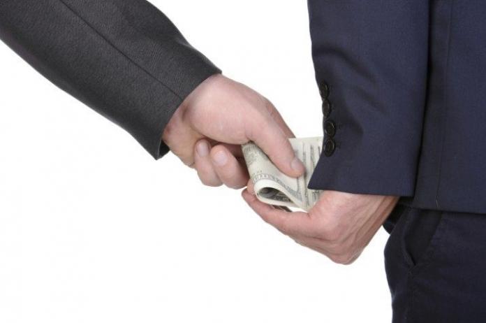 Calon Ketua LPM Sebar Amplop