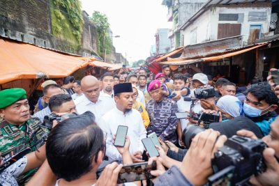 Gubernur Andi Sudirman Pantau harga di Pasar Tradisional