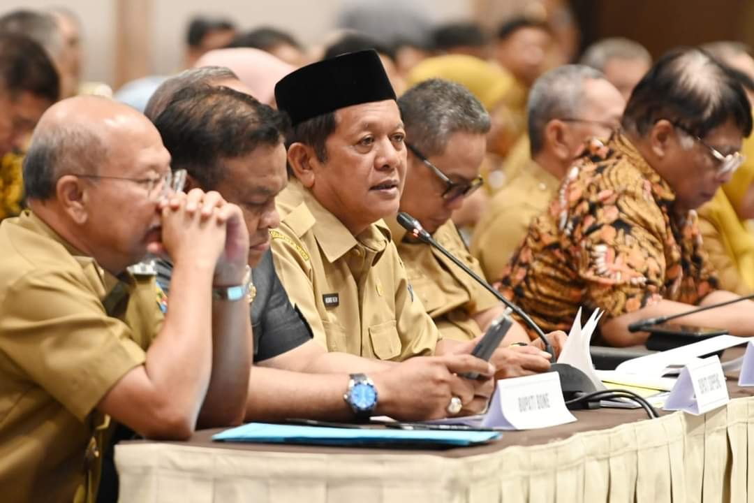 Bupati Kaswadi Razak Hadiri Pengarahan Gubernur Pembahasan Inflasi di Makassar
