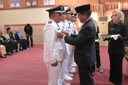 Bupati Andi Kaswadi Razak Lantik 3 Kepala Desa di Soppeng