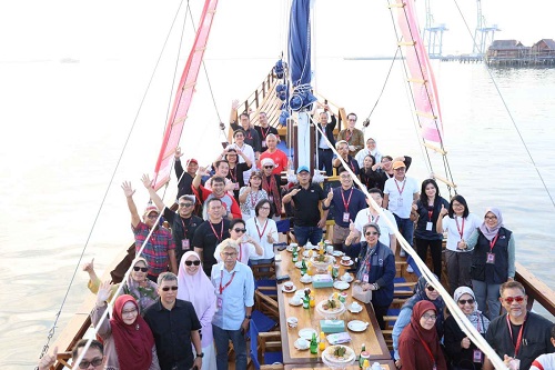 Peserta ASEAN Architect Congress ke-4 Takjub Keindahan Sunset di Kota Makassar