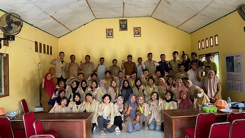 Mahasiswa KKN UGM Gelar Seminar di Desa Kahu-Kahu Selayar, Sampaikan 4 Proker