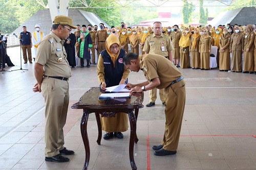 Danny Pomanto Lantik 829 Pejabat Fungsional Tertentu di Karebosi