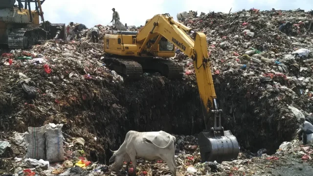 Wali Kota Makassar, Munafri Arifuddin optimistis transformasi pengelolaan sampah yang dilakukan secara menyeluruh, mulai dari pembenahan TPA, penguatan partisipasi masyarakat, pendidikan lingkungan hingga pengembangan ekonomi sirkular akan mampu membawa Makassar keluar dari persoalan persampahan. (foto/ist)