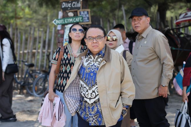 Ketua Komisi VII DPR RI Saleh Partaonan Daulay