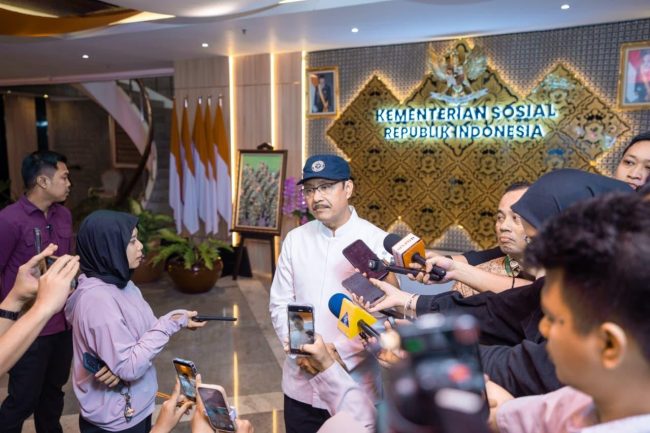 Menteri Sosial Saifullah Yusuf